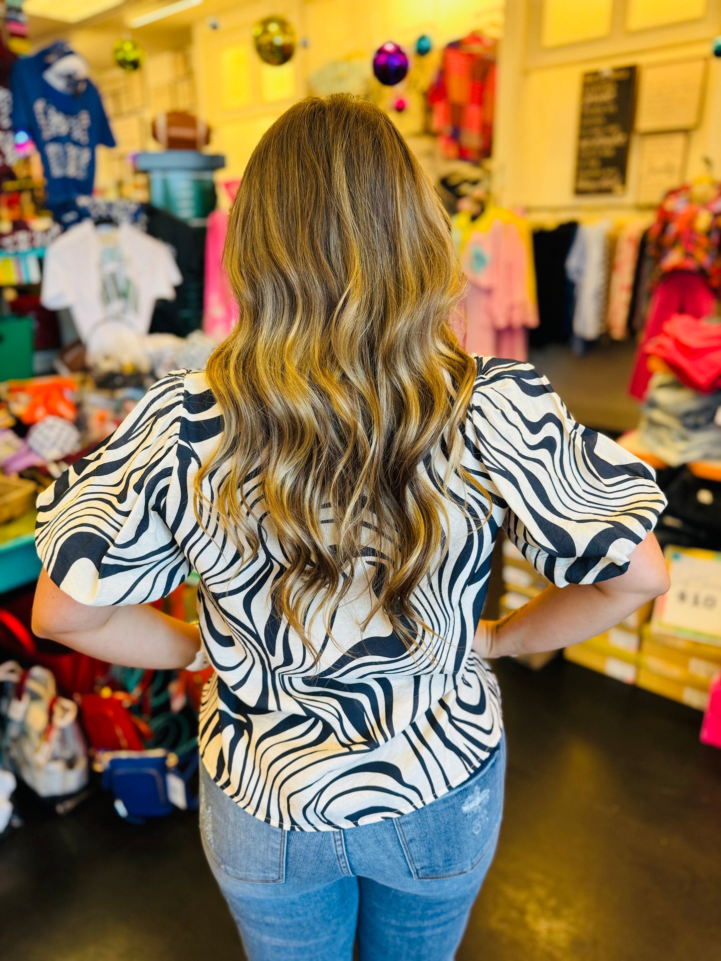 Black & Ivory Puff Sleeve Print Top