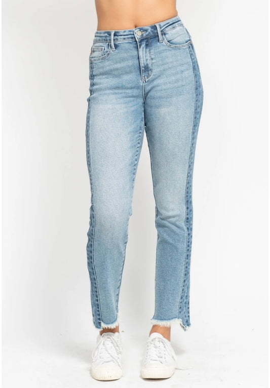 Judy Blue HW Vintage Wash / Fray Hem Jeans