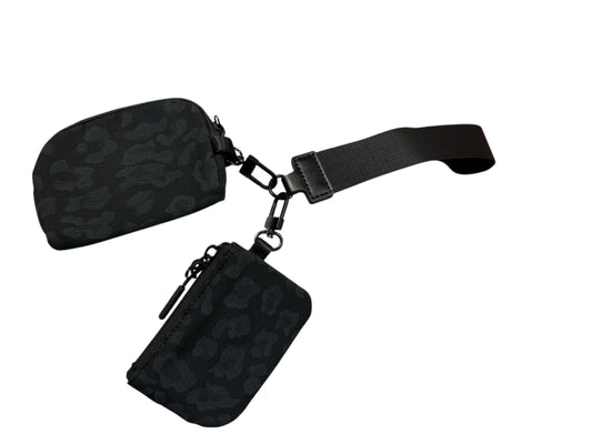 Double Wristlet - Black Leopard