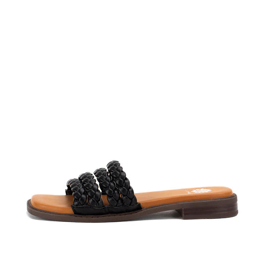 Yellow Box Black Santai Sandals