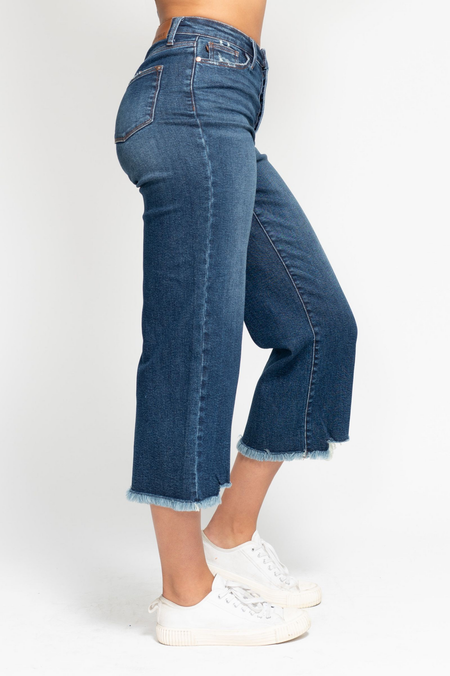 Judy Blue Button Fly Crop Jeans