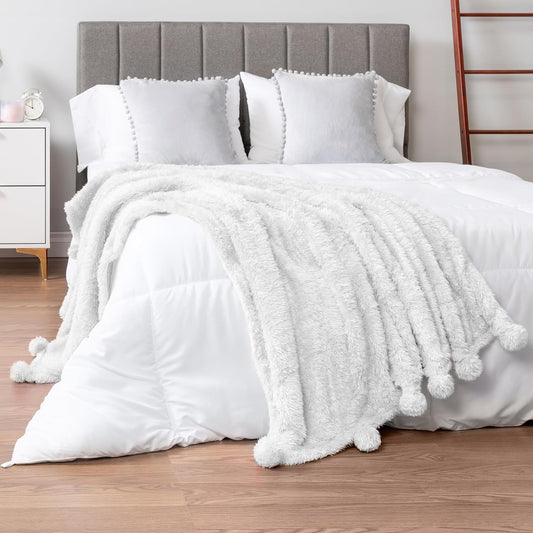 White Pom Pom Cozy Blanket