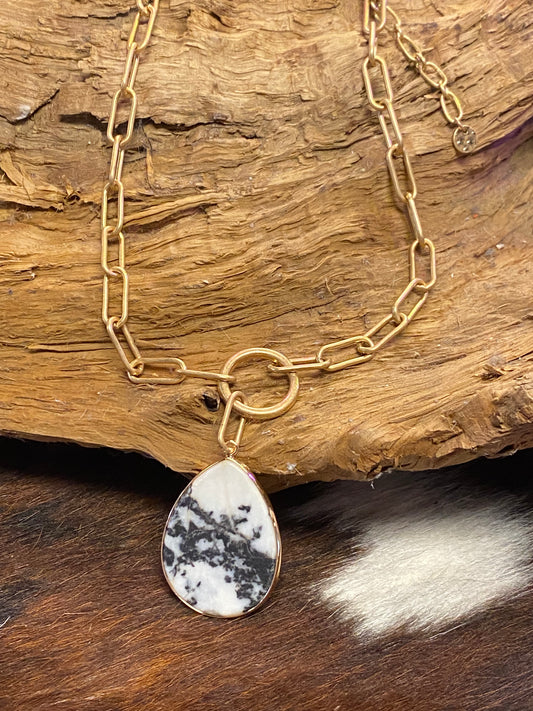 Marbled Pendant Necklace